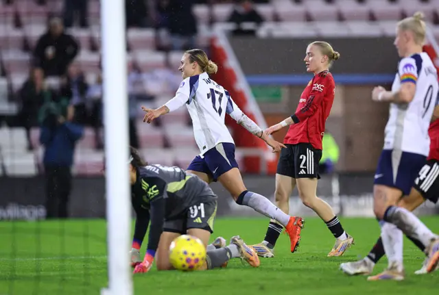 Martha Thomas of Tottenham Hotspur celebrates scoring her team's third goal