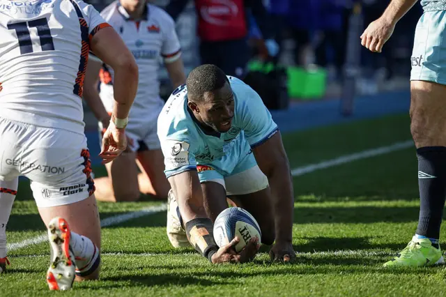 Christian Ambadiang scores for Castres