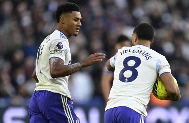 Aston Villa's Ollie Watkins celebrate