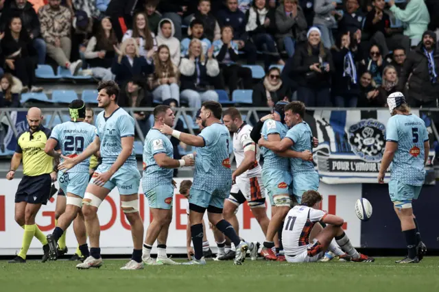 Castres celebrate