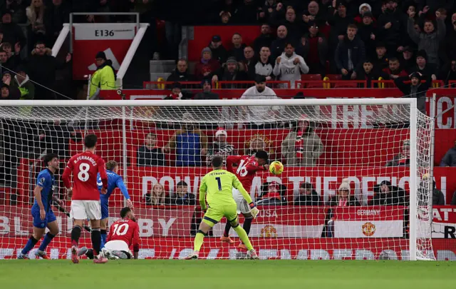 Amad Diallo of Manchester United scores his team's first goal