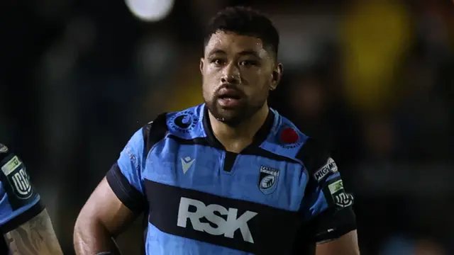 Taulupe Faletau in action for Cardiff