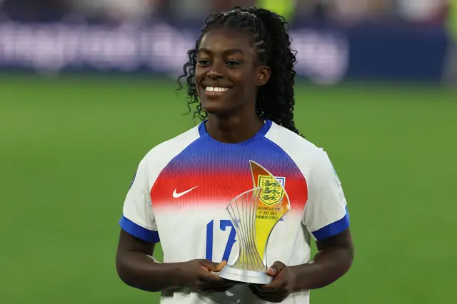 Michelle Agyemang with her young player of the tournament trophy at Euro 2025
