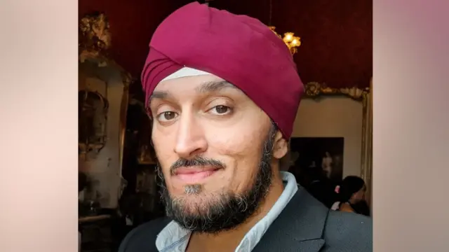 Selfie of man in Turban and blazer