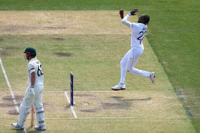 Jofra Archer bowls