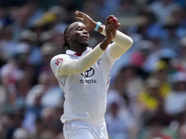 Jofra Archer bowls