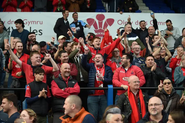 Scarlets fans at Cardiff Arms Park