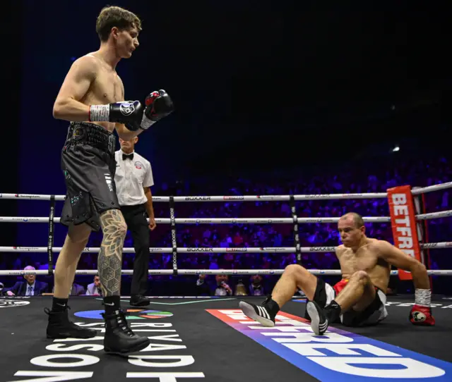 Sam Hickey knocks down Aljaz Venko
