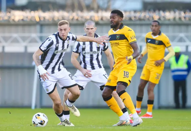 St Mirren v Livingston