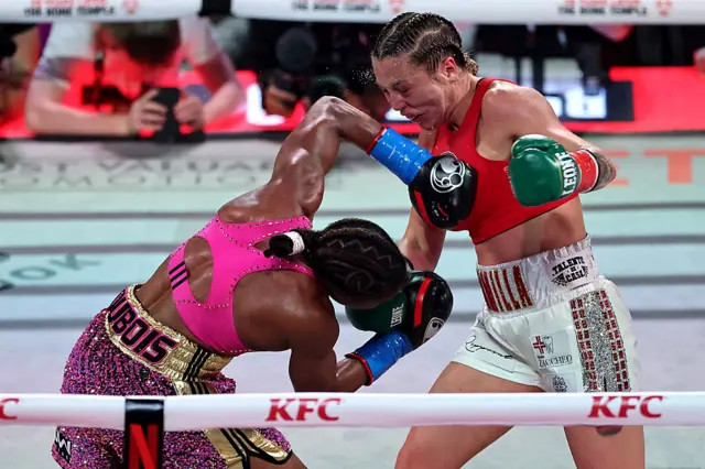 Dubois lands a punch on Panatta