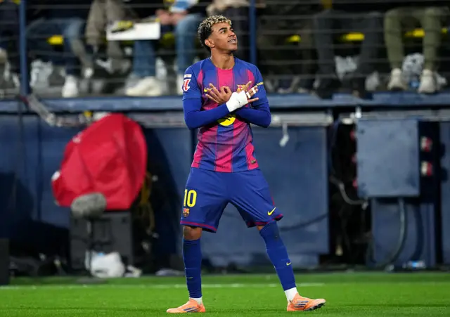 Lamine Yamal of FC Barcelona celebrates scoring his team's second goal during the LaLiga EA Sports match between Villarreal CF and FC Barcelona at Estadio de la Ceramica on December 21, 2025 in Villarreal, Spain.