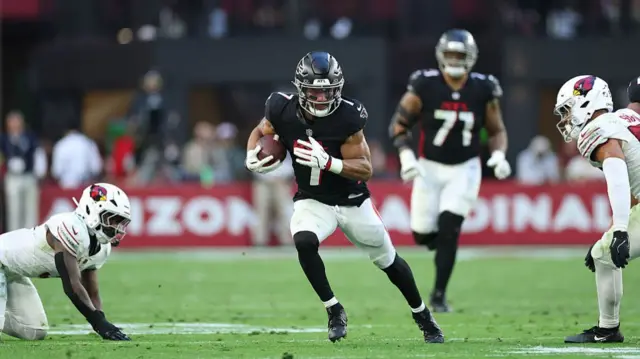 Bijan Robinson in action for the Falcons
