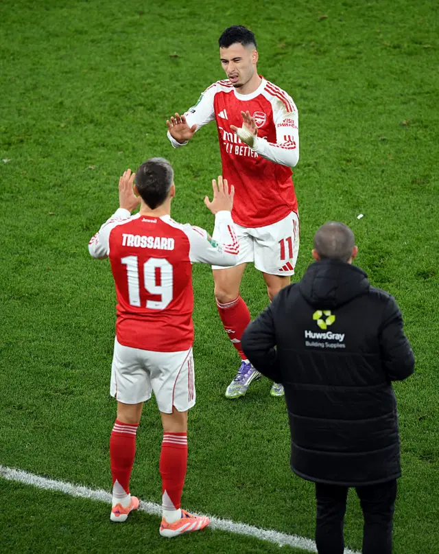 Leandro Trossard replaces Gabriel Martinelli