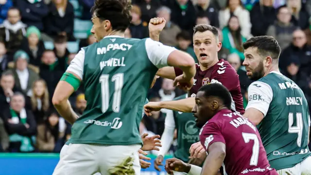 Lawrence Shankland scores