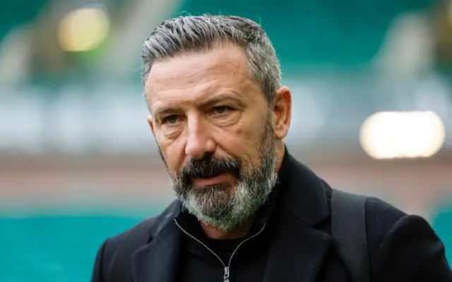 Hearts head coach Derek McInnes