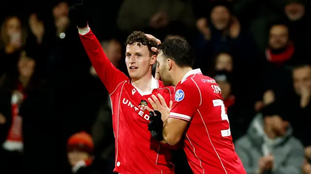 Nathan Broadhead celebrates
