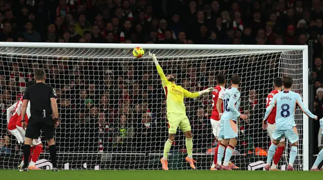 David Raya makes a fingertips save