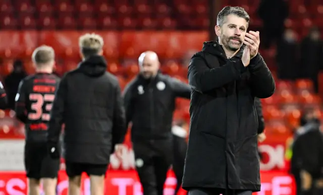 St Mirren manager Stephen Robinson