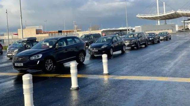 Cars in the queue at the border