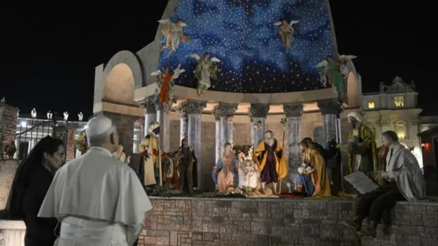 Pope Leo at Christmas crib in Rome