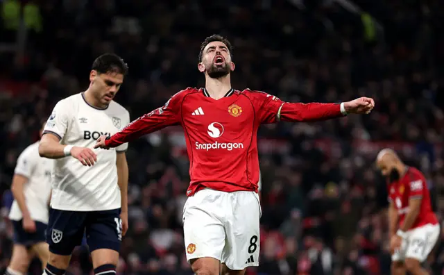 Bruno Fernandes reacts
