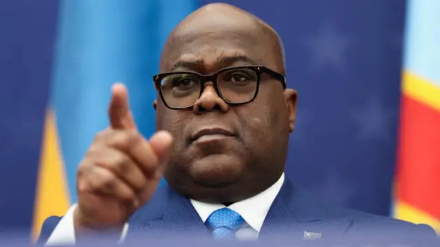 Congolese President Felix Tshisekedi pointing
