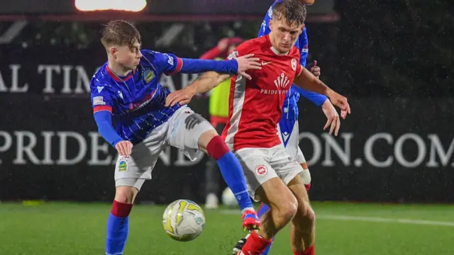Larne v Linfield