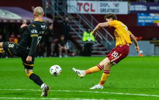 Elliot Watt goal