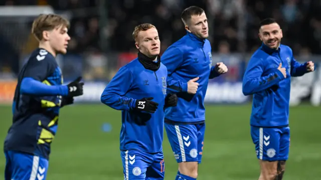 Kilmarnock players warming up