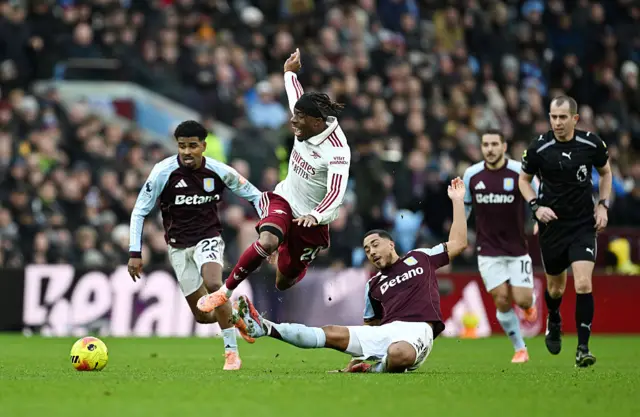Noni Madueke of Arsenal is fouled by Youri Tielemans