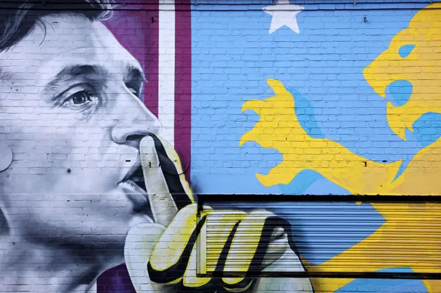 Emie Martinez mural