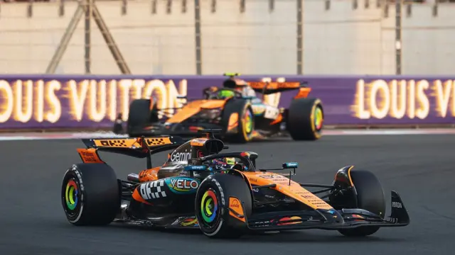 Piastri leading Norris
