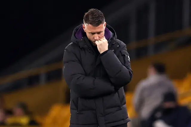 Rob Edwards manager / head coach of Wolverhampton Wanderers looks dejected during the Premier League match between Wolverhampton Wanderers and Manchester United at Molineux on December 08, 2025 in Wolverhampton, England.