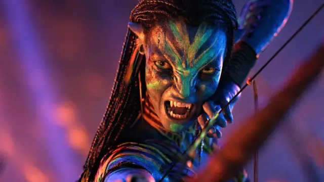 Zoe Saldaña in Avatar: Fire and Ash