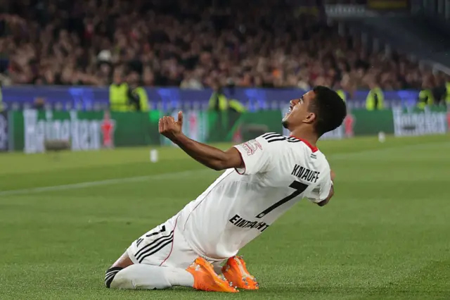 nsgar Knauff of Eintracht Frankfurt celebrates 0-1