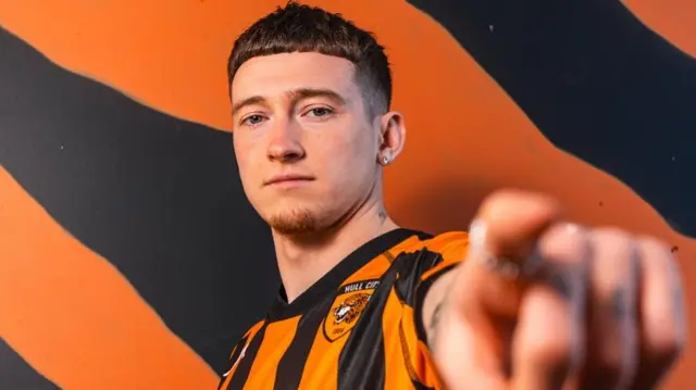 New Hull forward Louie Barry