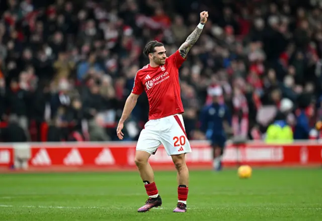 Jota Silva of Nottingham Forest celebrates