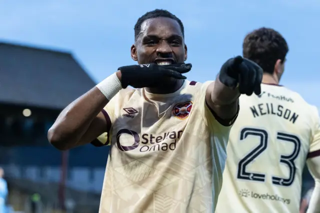 Hearts’ Elton Kabangu celebrates after scoring to make it 5-0 during a William Hill Premiership match between Dundee and Heart of Midlothian at the Scot Foam Stadium at Dens Park, on February 01, 2025, in Dundee, Scotland. (Photo by Mark Scates / SNS Group)