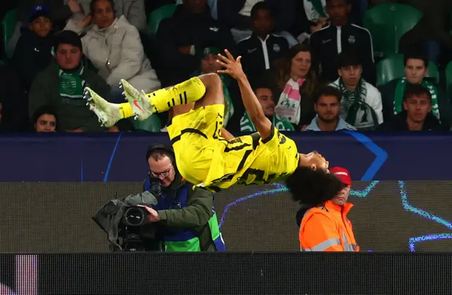 Adeyemi backflips to celebrate his goal at Sporting