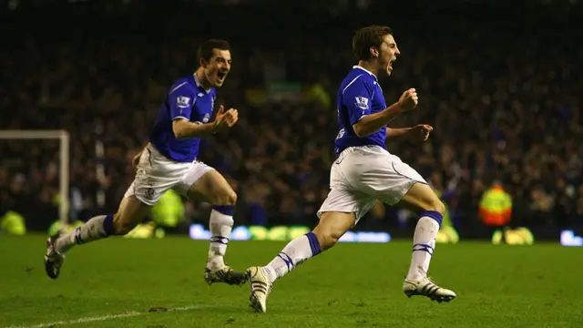 Dan Gosling celebrates after scoring the winning goal for Everton