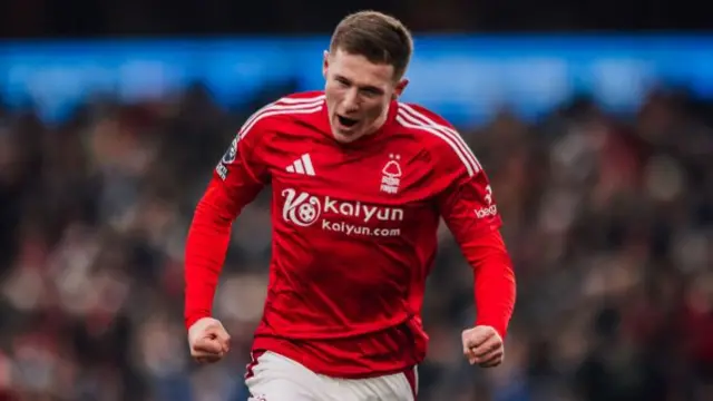 Elliot Anderson of Nottingham Forest celebrates scoring