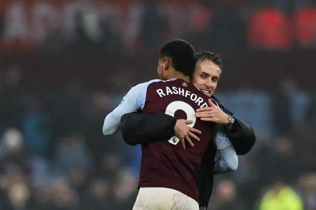 Marcus Rashford congratulates Ipswich Town's English manager Kieran McKenna