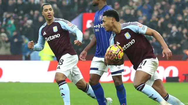 Aston Villa's Ollie Watkins (centre) celebrates