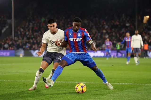 Crystal Palace and Everton in action