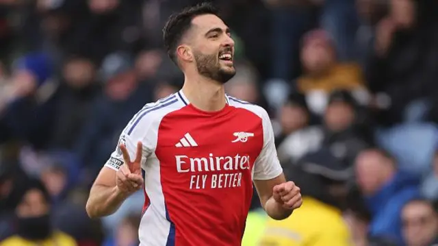 Mikel Merino of Arsenal celebrates