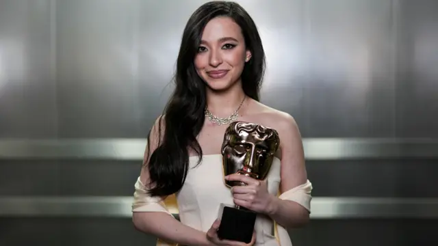 Mikey Madison, winner of the Leading Actress Award for 'Anora', poses backstage during the EE BAFTA Film Awards 2025 at The Royal Festival Hall on February 16, 2025 in London, England.