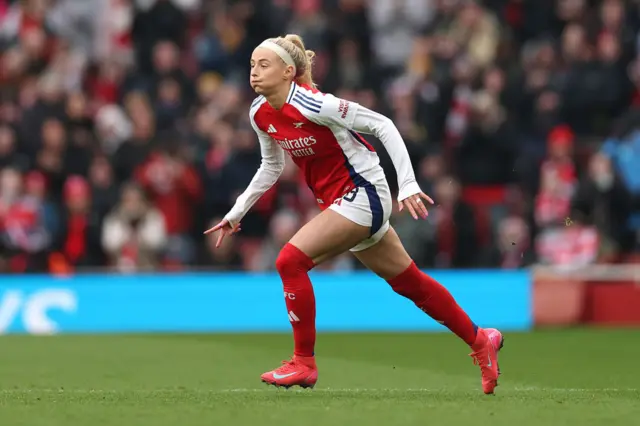 Chloe Kelly of Arsenal comes on as a substitute