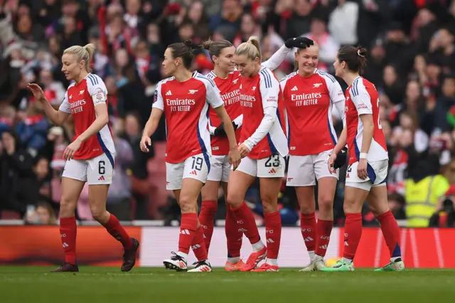 Frida Maanum of Arsenal celebrates scoring her team's third goal