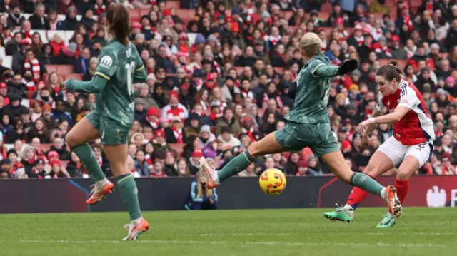 Emily Fox of Arsenal scores her team's fifth goal