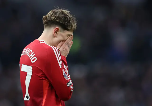 Alejandro Garnacho of Manchester United reacts